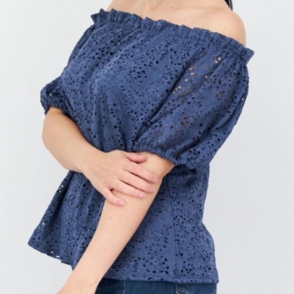 Vince Camuto Blue Puff Sleeve Smocked Blouse - Picture 3 of 9